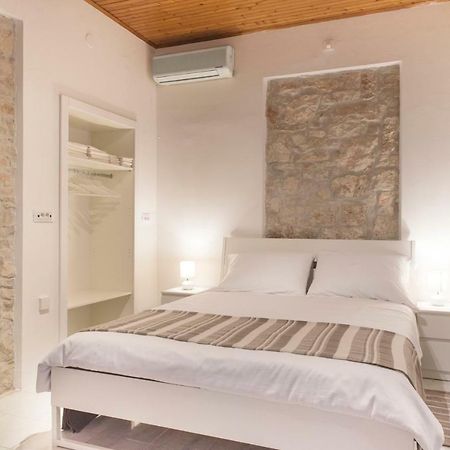 Drio La Rena Apartment พูลา ภายนอก รูปภาพ